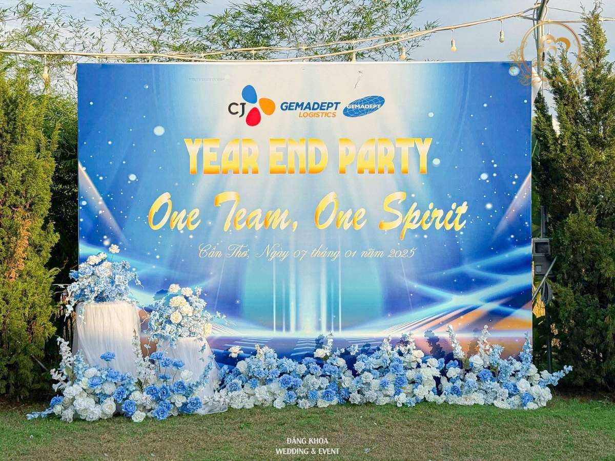 Mẫu backdrop phông chụp hình cưới tone xanh dương 04