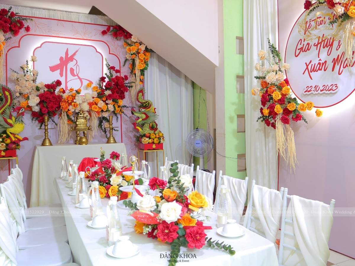 Top 50+ mẫu gia tiên đẹp tone đỏ 08