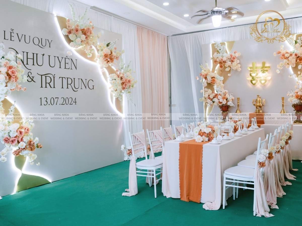 Top 50+ mẫu gia tiên đẹp tone vàng kem 02