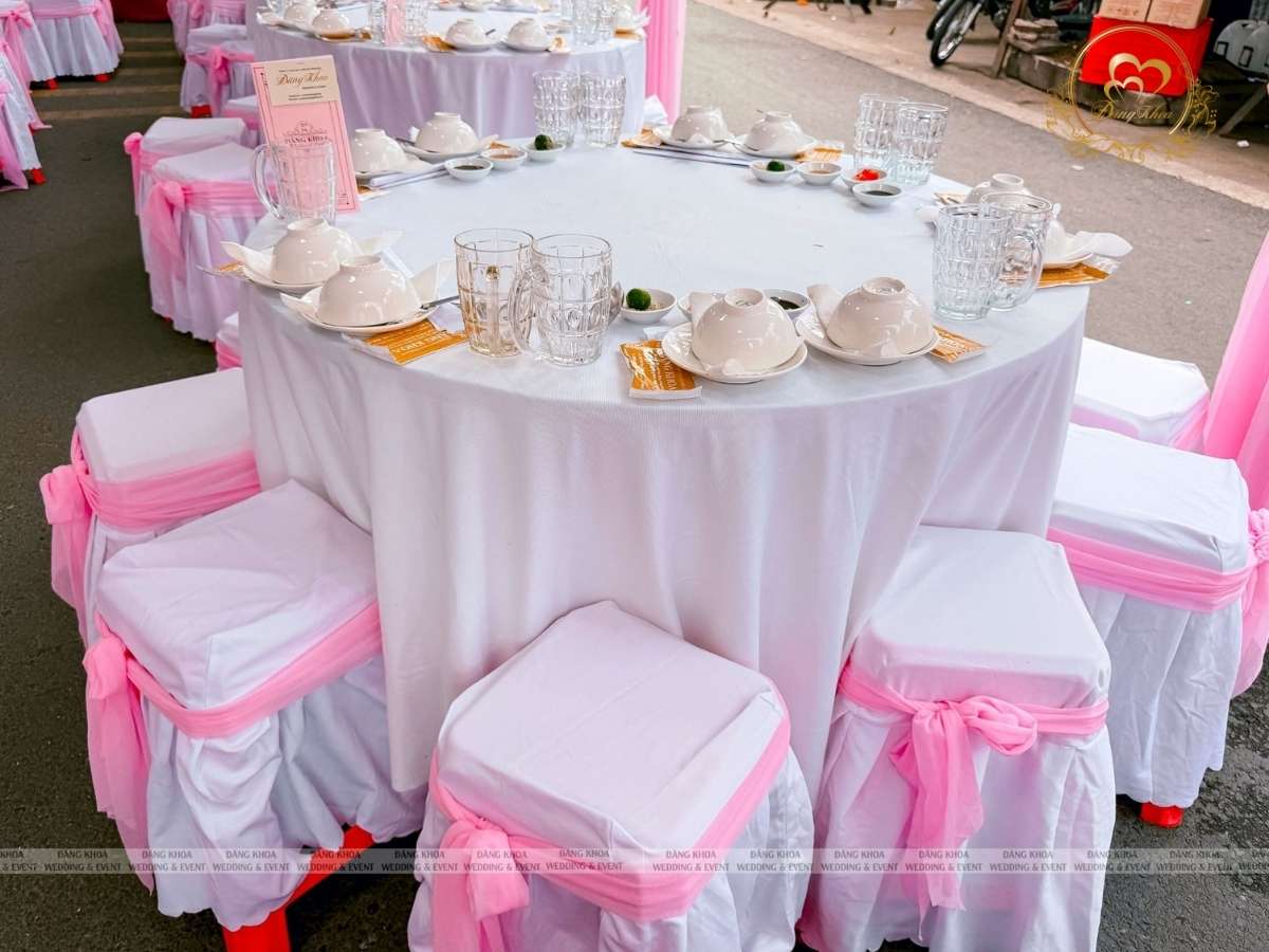 cuoihoidangkhoa-bobanghenhuanohong01