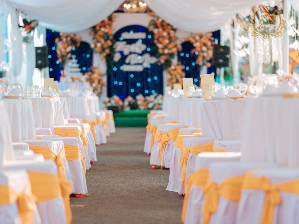 cuoihoidangkhoa-bobanghenhuanovang02