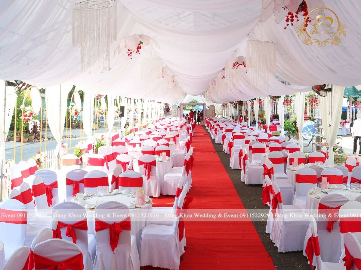 cuoihoidangkhoa-bobangheniemnodo01