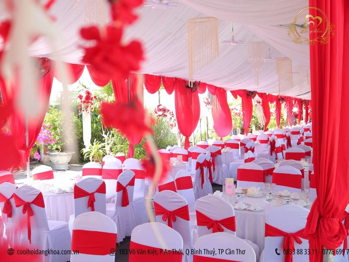 cuoihoidangkhoa-bobangheniemnodo02