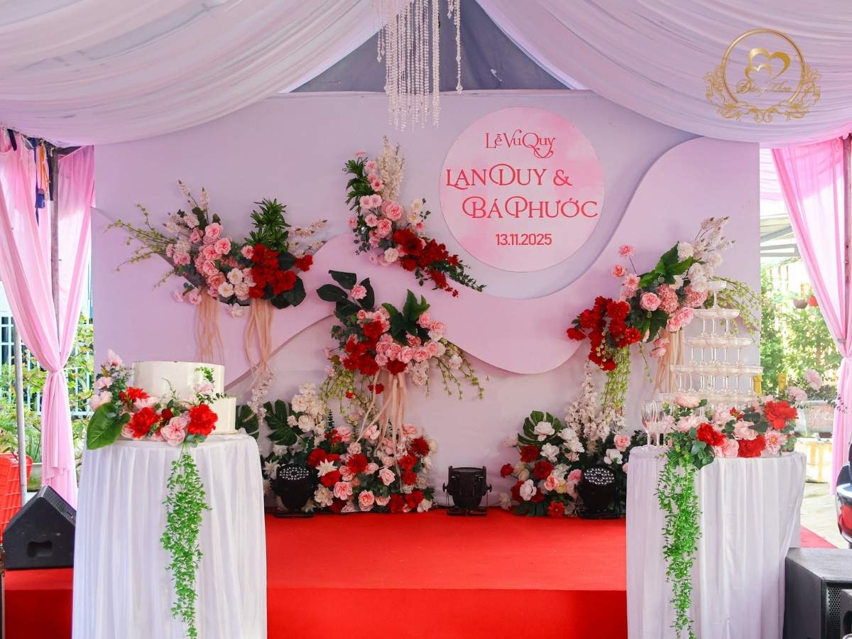 cuoihoidangkhoa-sankhautonehong01