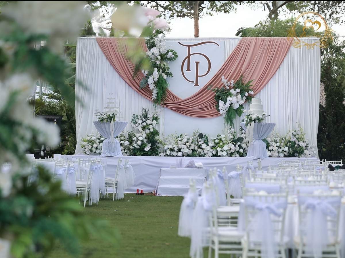 cuoihoidangkhoa-sankhautonetrangxanh01