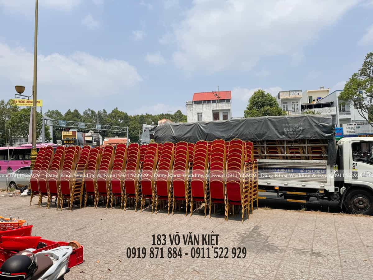 cuoihoidangkhoa-ghenem