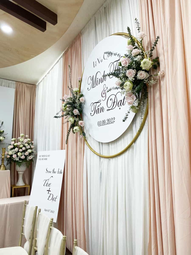 cuoihoidangkhoa-giatientonehong02