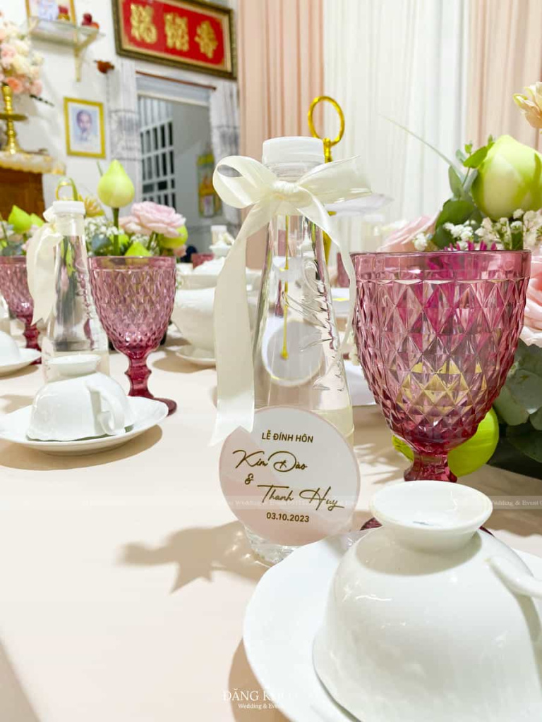 cuoihoidangkhoa-giatientonehong08