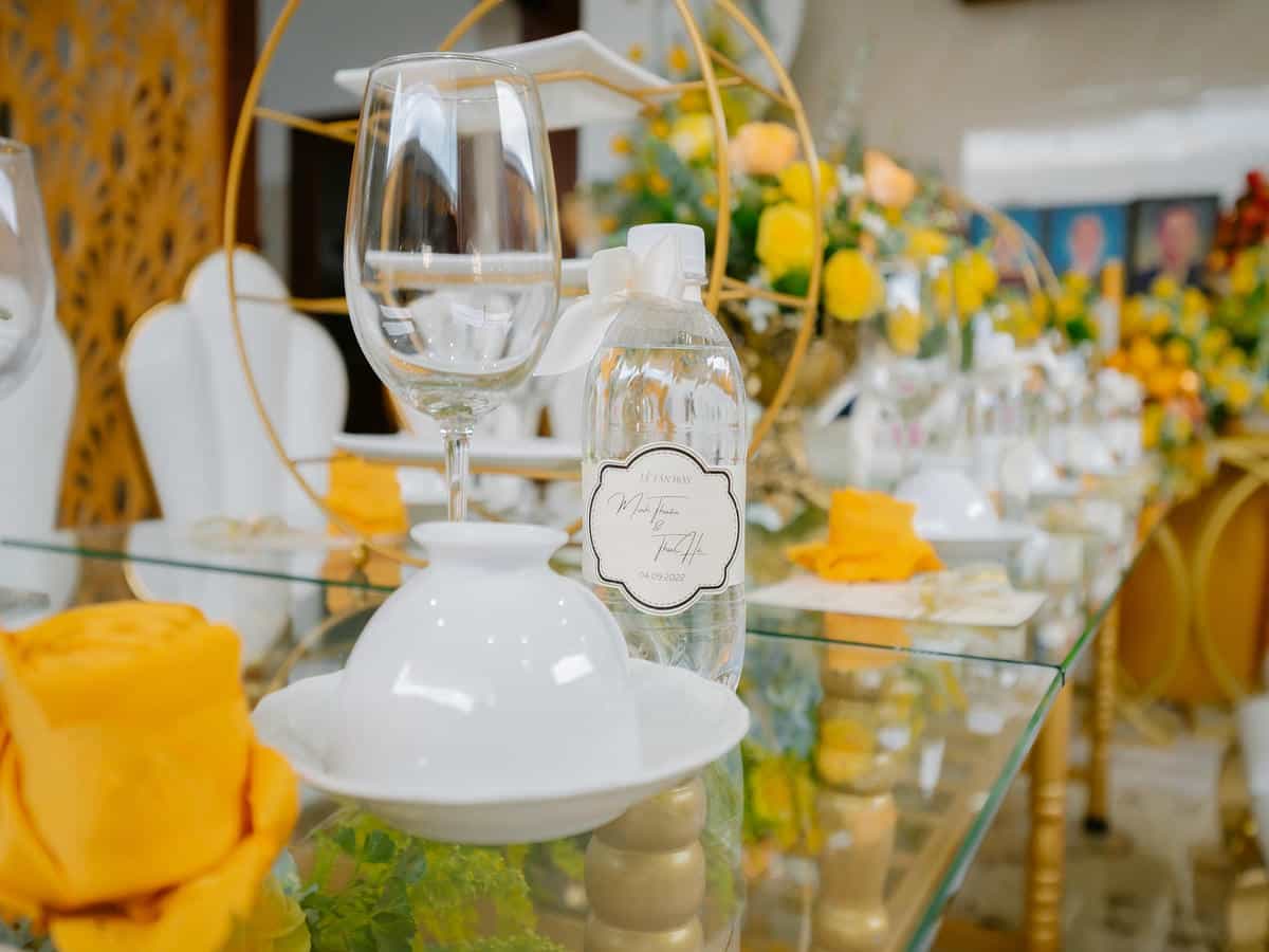 cuoihoidangkhoa-giatientonevang01