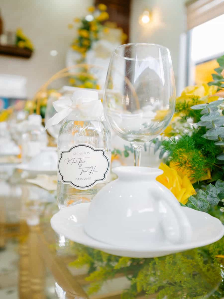 cuoihoidangkhoa-giatientonevang01