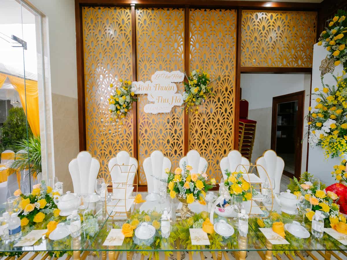 cuoihoidangkhoa-giatientonevang01