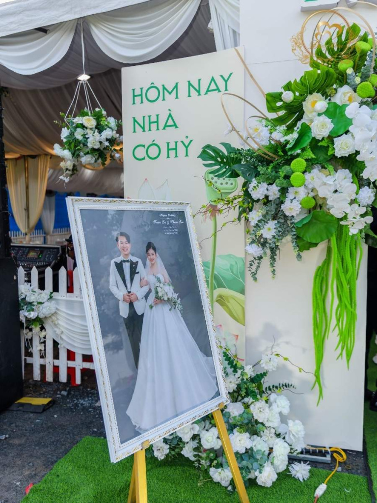 cuoi-hoi-dang-khoa-cong-hoa-le-vu-quy