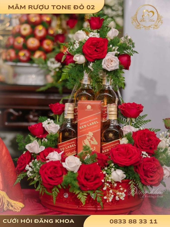 Mâm rượu & hoa tươi tone đỏ 02