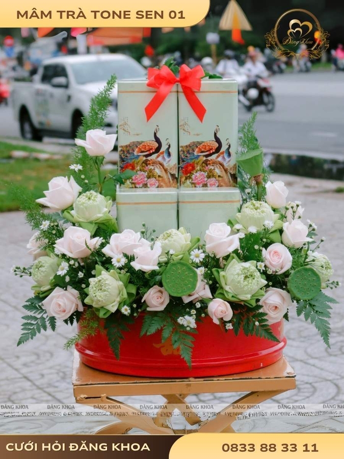 Mâm trà & hoa tươi tone sen 01