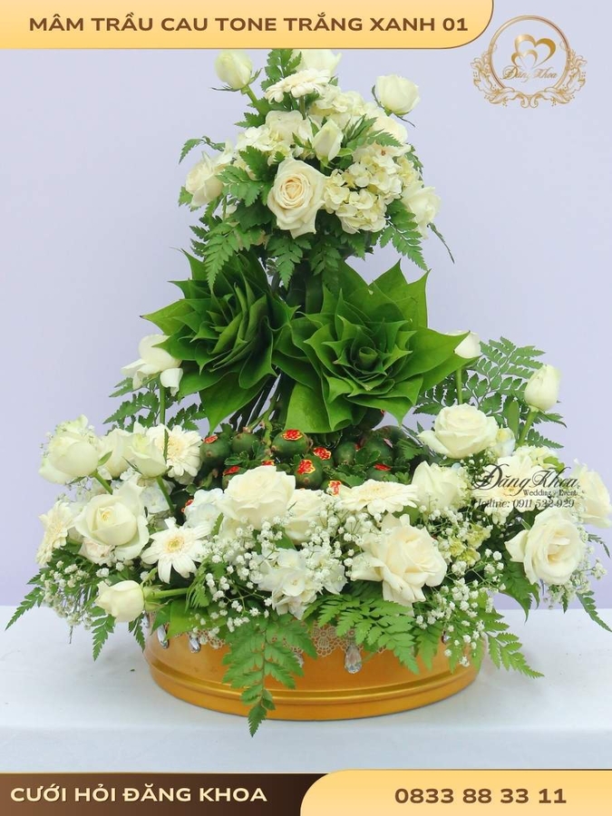 Mâm trầu cau & hoa tươi tone trắng xanh 01