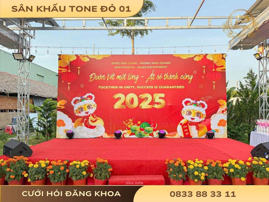 Sân khấu tone đỏ 01