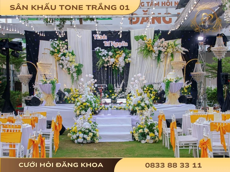 Sân khấu tone trắng 01