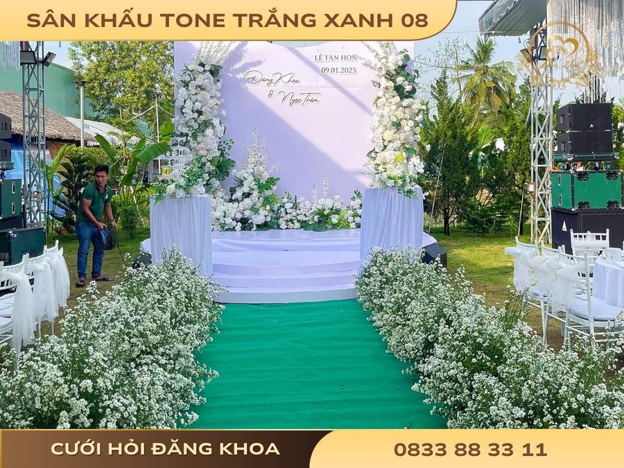 Sân khấu tone trắng  xanh 08