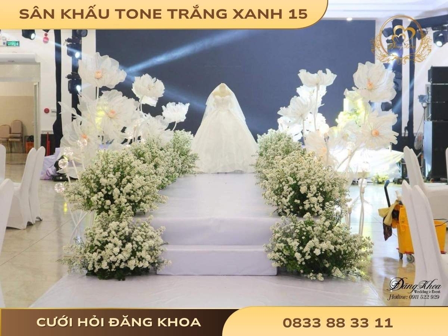 Sân khấu tone trắng xanh 15