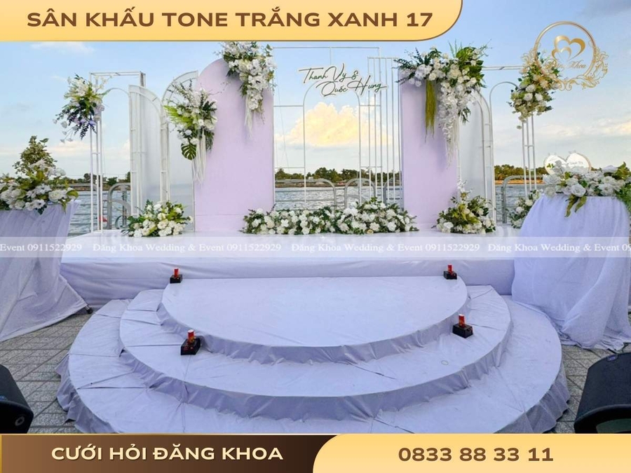 Sân khấu tone trắng xanh 17