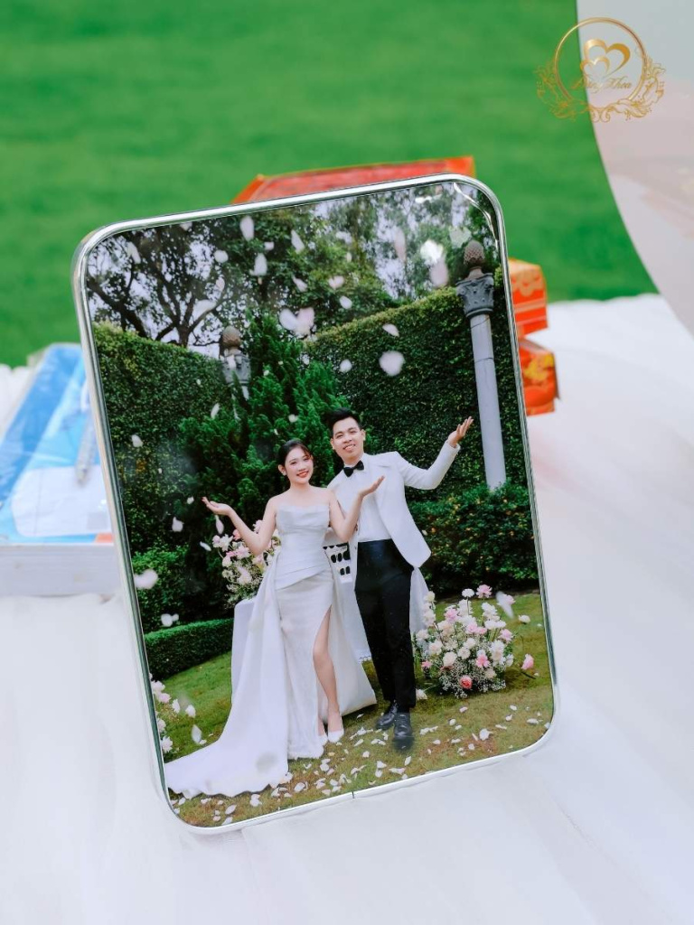 Ảnh cưới để bàn Gallery Tiệc Báo Hỷ.