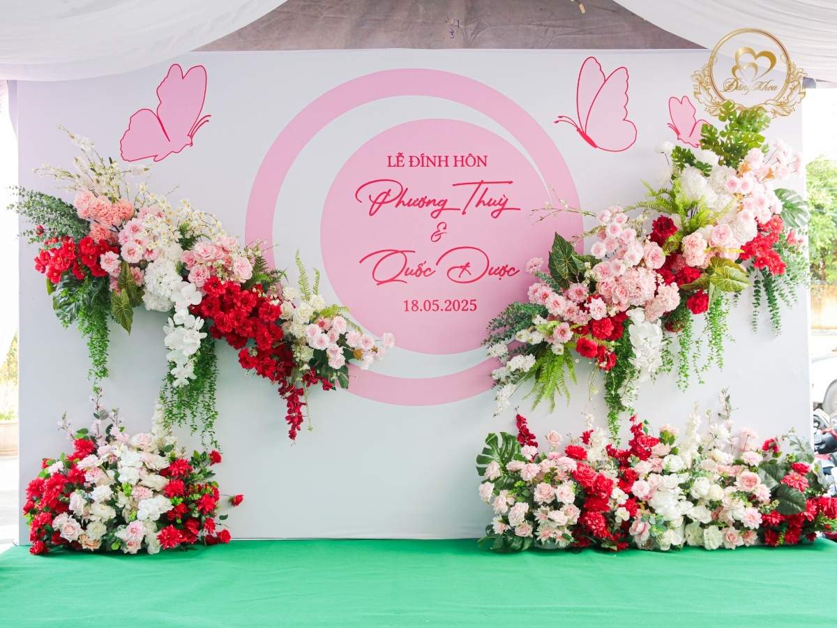 Sân khấu cưới tone hồng pastel ngọt ngào 06