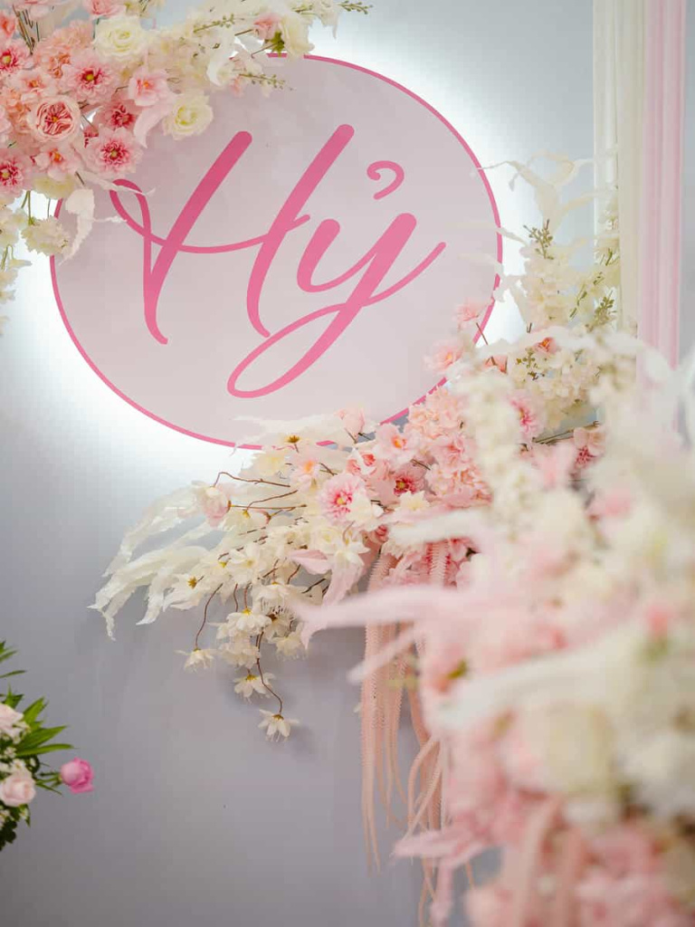 cuoihoidangkhoa-giatientonehong11