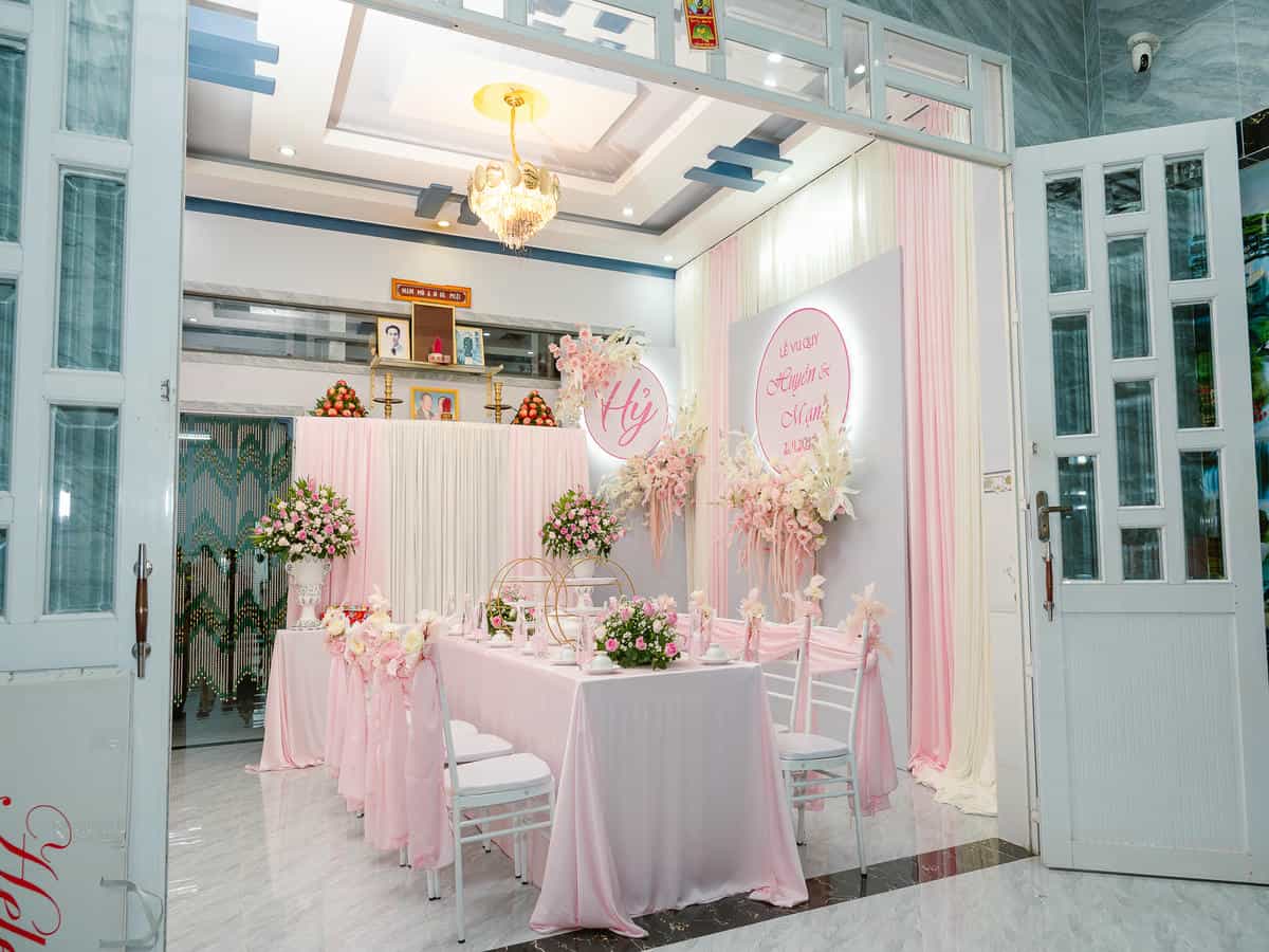 cuoihoidangkhoa-giatientonehong11