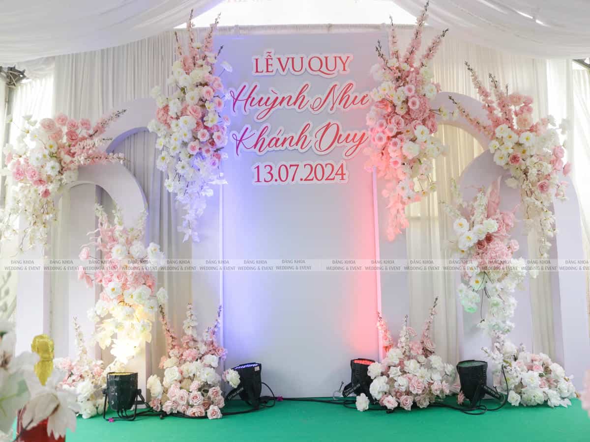 cuoihoidangkhoa-sankhautonehong