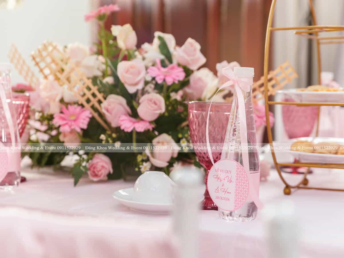 cuoihoidangkhoa-giatientonehong12