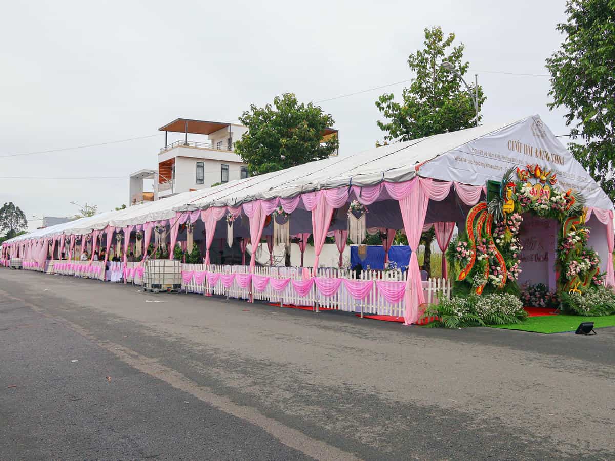 cuoihoidangkhoa-nhakhachtonehongpastel