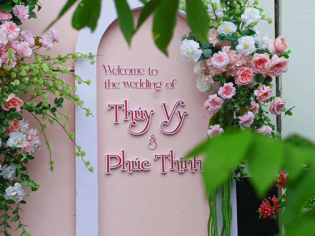 cuoihoidangkhoa-welcometotheweddingof-vy&thinh