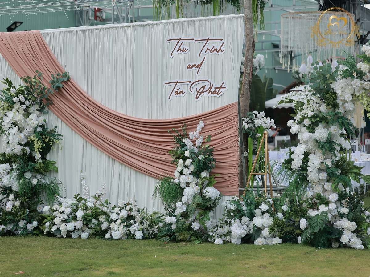 cuoihoidangkhoa-backdropchuphinh