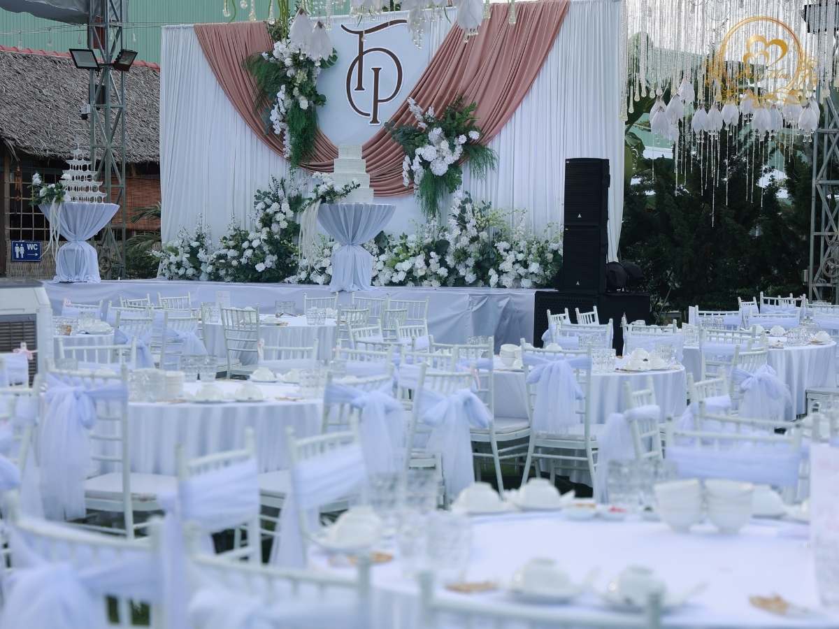 cuoihoidangkhoa-banghetiffanytrang