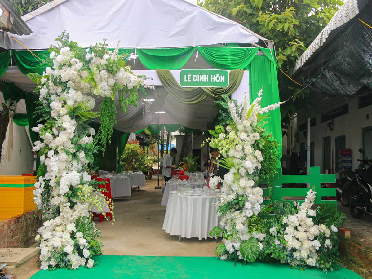 cuoihoidangkhoa-conghoatonetrangxanh07