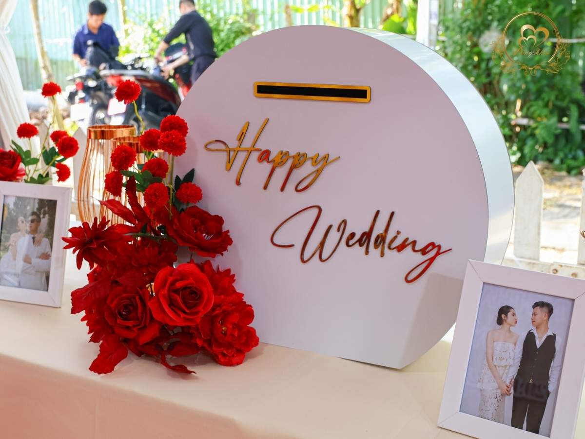 cuoi-hoi-dang-khoa-ban-gallery-trang-tri-hoa-lua-cao-cap