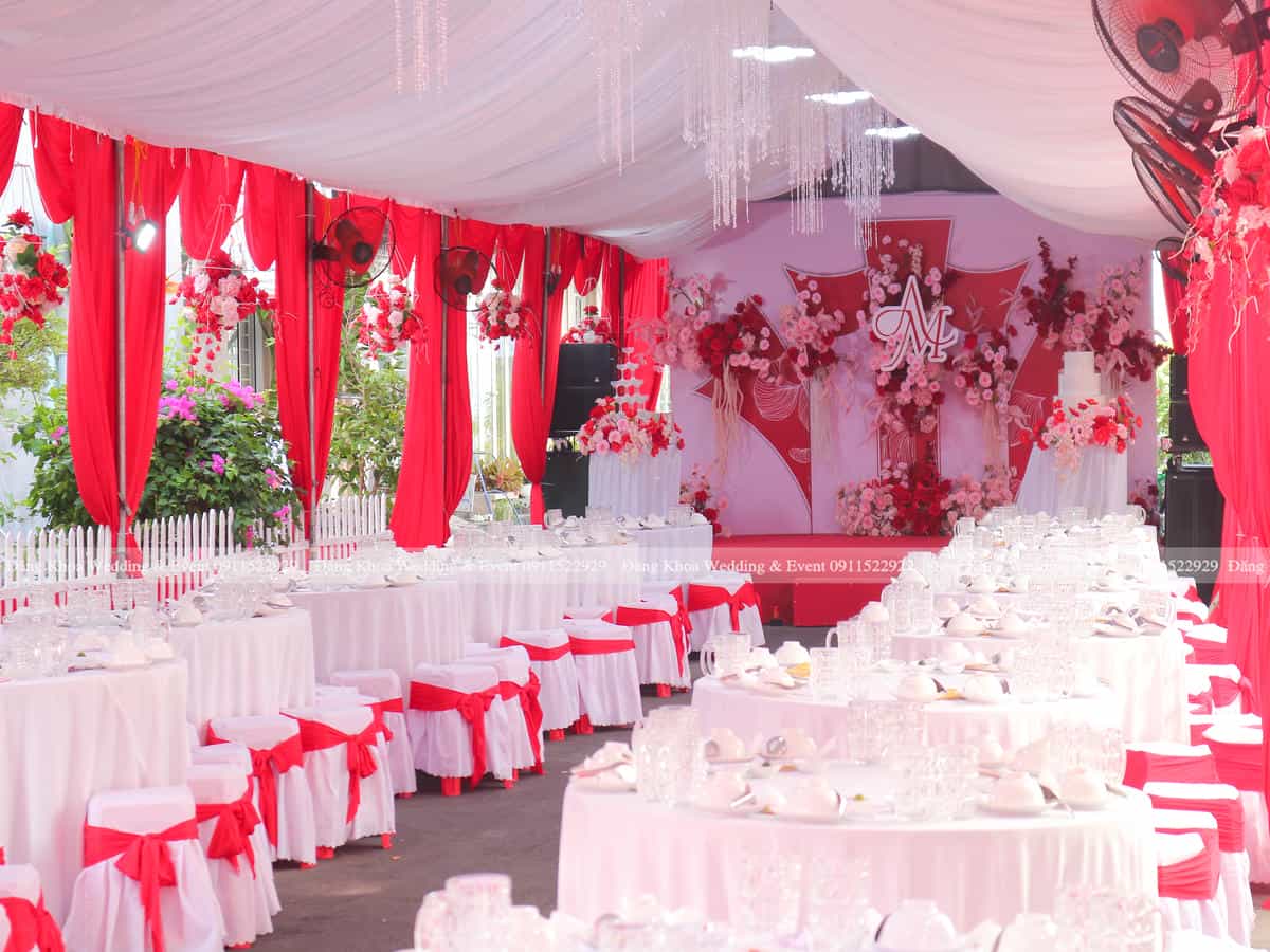 cuoihoidangkhoa-loidilensankhau