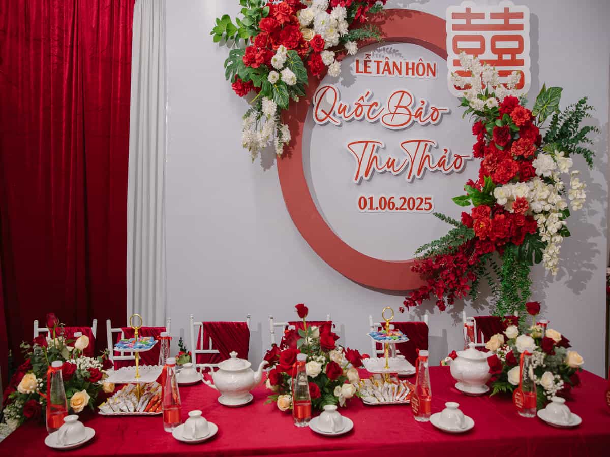 cuoihoidangkhoa-phongnen