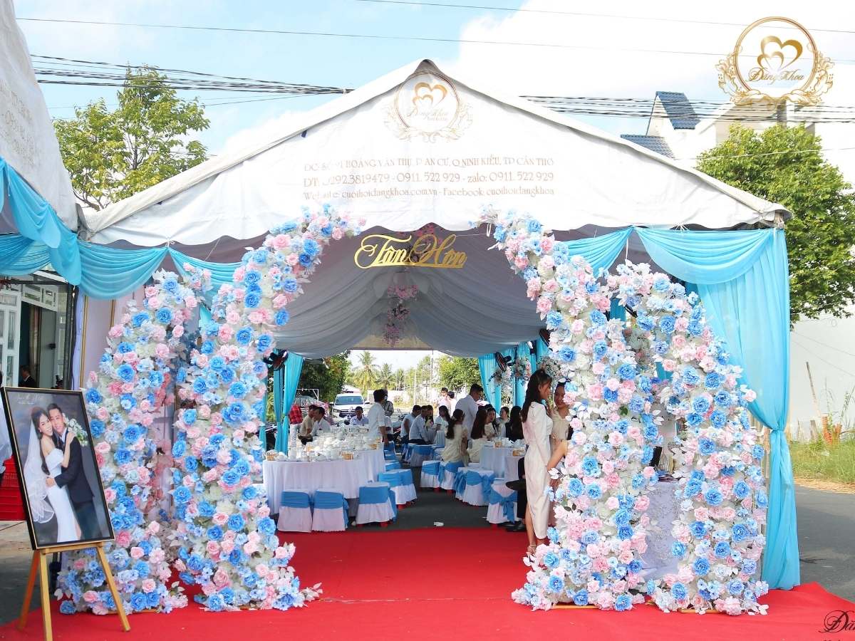 cưới hỏi đăng khoa - cổng hoa tone xanh dương
