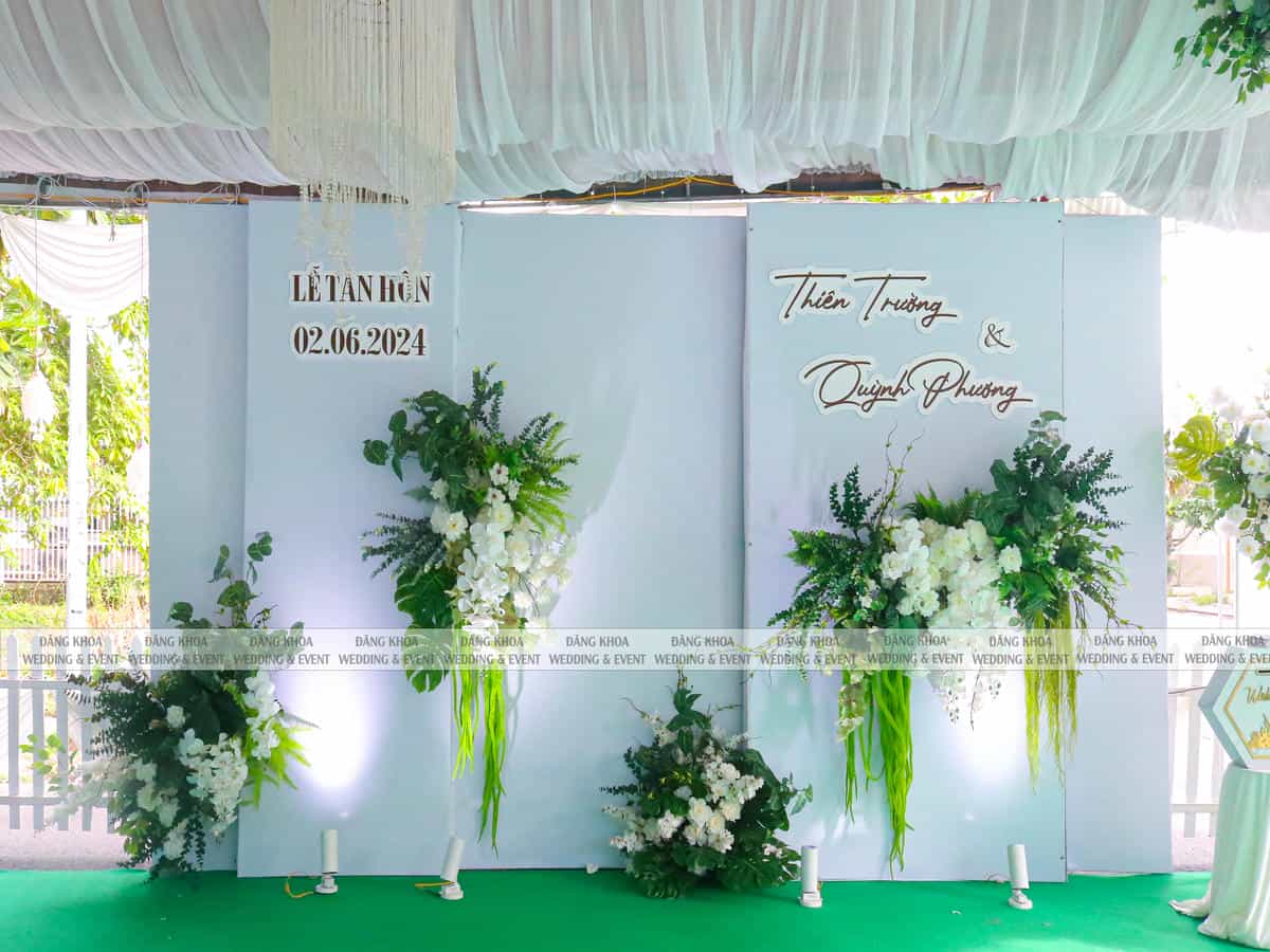 cuoihoidangkhoa-backdroptrangxanh