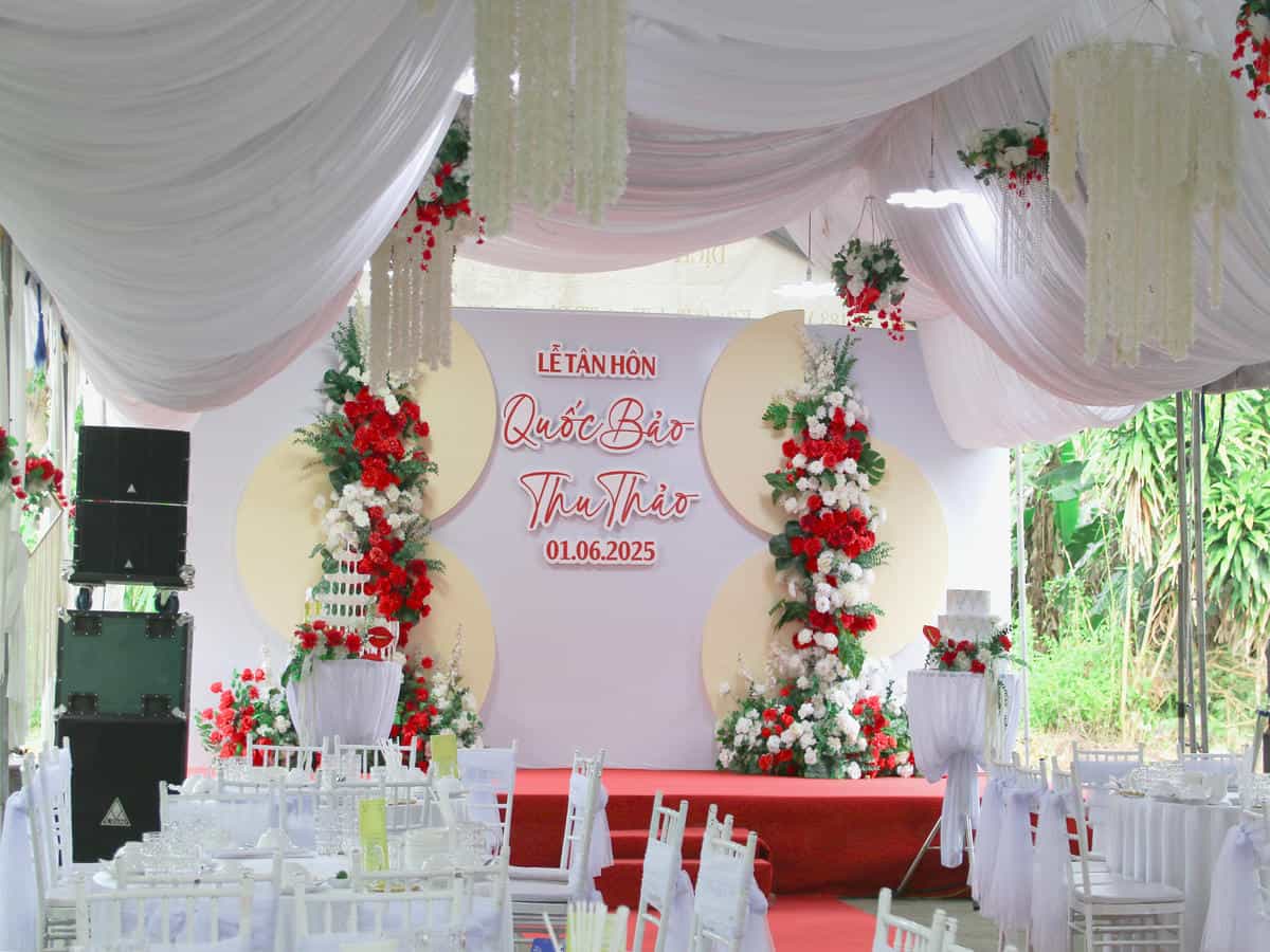 cuoihoidangkhoa-sankhautonedomixtrang