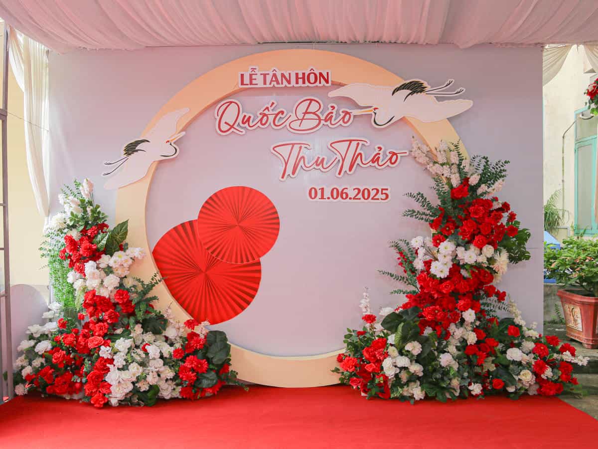 cuoihoidangkhoa-backdroptonedomixtrang