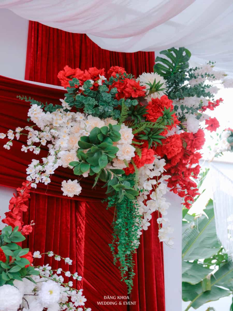 cuoihoidangkhoa-hoatuoikethophoaluacaocap