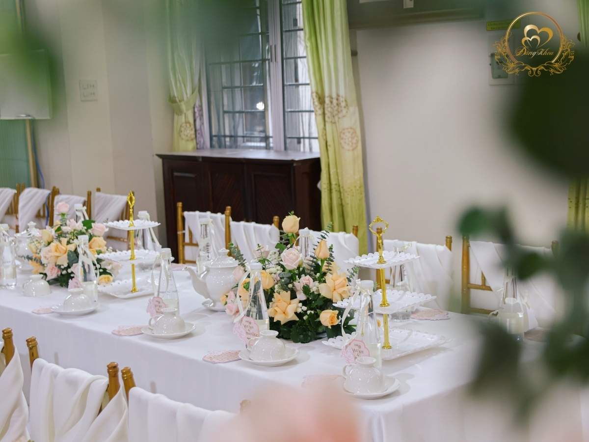 cuoi-hoi-dang-khoa-gia-tien-tone-cam-dao-01