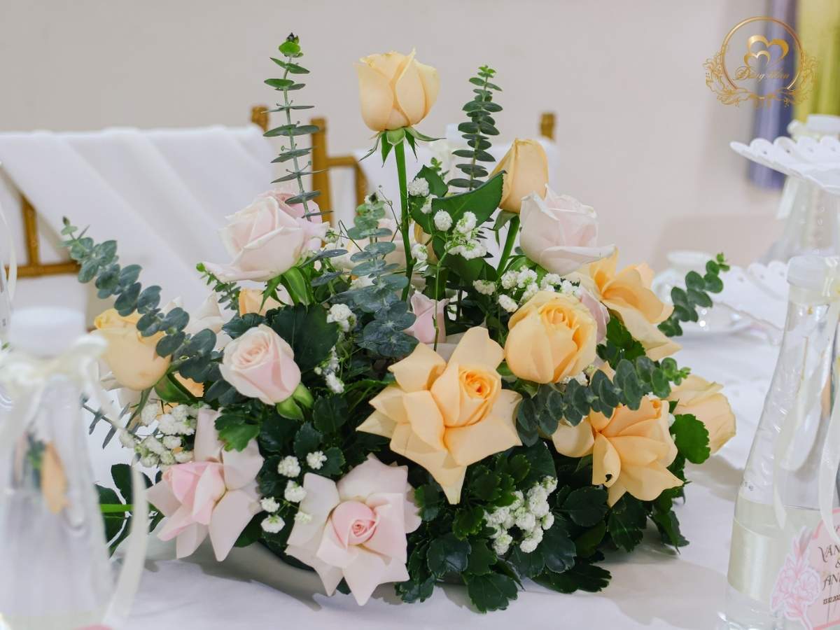 cuoi-hoi-dang-khoa-gia-tien-tone-cam-dao-01