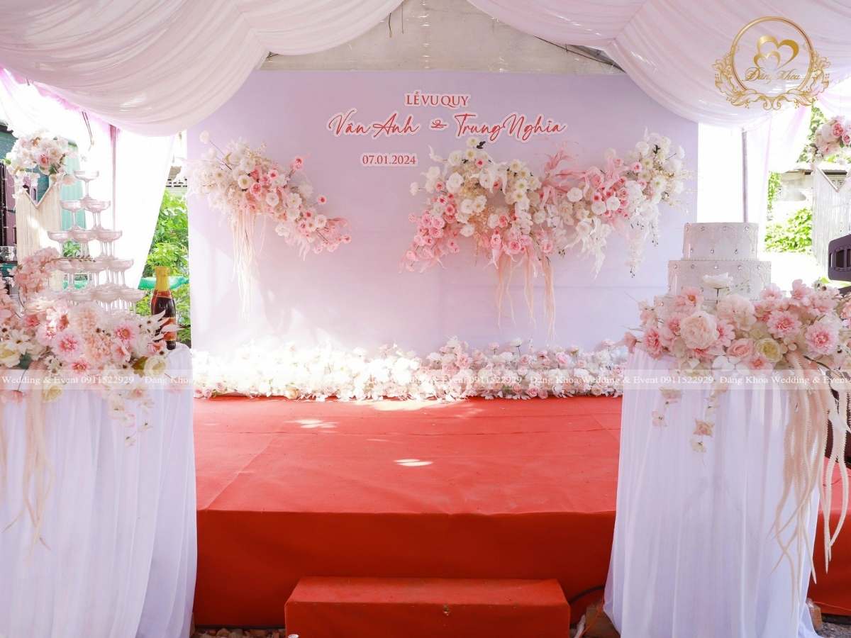 cưới hỏi đăng khoa - sân khấu tone hồng pastel trắng