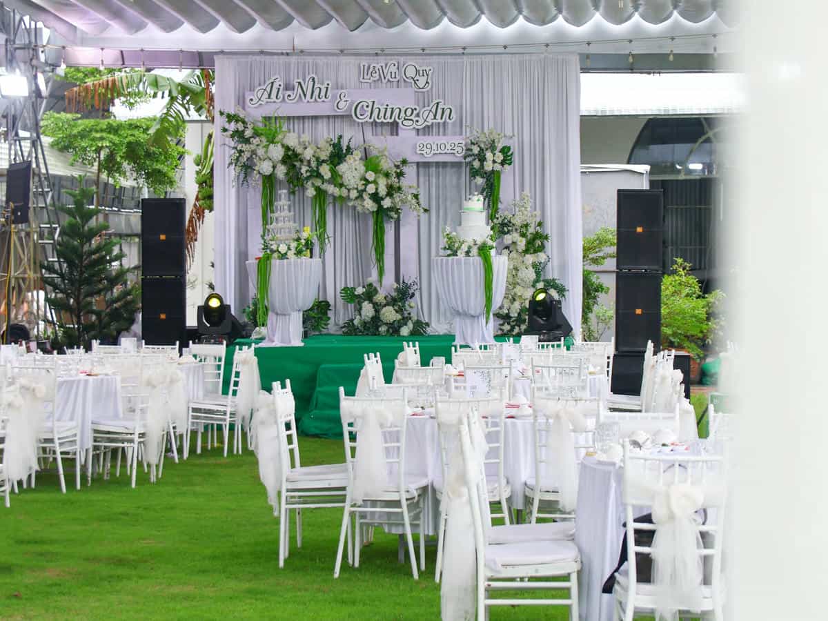 cuoihoidangkhoa-bantiec