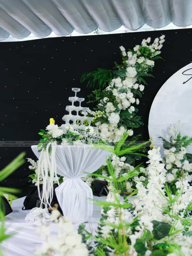 cuoihoidangkhoa-thapruou