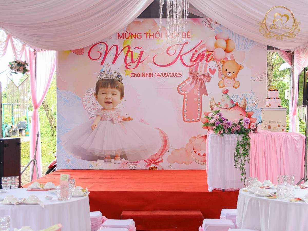 cuoihoidangkhoa-sankhautonehong