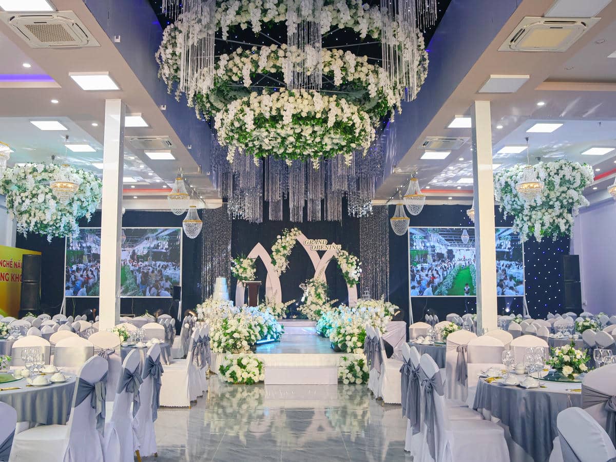 cuoihoidangkhoa-trungtamsanhhoinghi